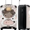 NoBoringSuitcases.com® Kinderkoffer - Trolley Op Wieltjes - Prinses - Hartjes - Kroon - Roze - Meisjes - Koffer Meisje - Past Binnen 55x40x20 Cm En 55x35x25 Cm - Reiskoffer - Fotokoffer -Reisopslag Winkel 1000x1200 1