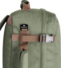CabinZero Classic 28L Ultra Light Bag Georgian Khaki 20 CabinZero Classic 28L Ultra Light Bag Georgian Khaki -Reisopslag Winkel 1071x1200 4