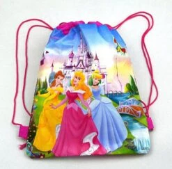 Prinsessen Gymtas | Disney | Belle | Doornroosje | Assenpoester | Ariël | Botje | Kasteel | Roze | Meisje | Zwemmen | Lunch | School