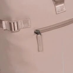 New Rebels® William - Rugtas - Roze - Waterafstotend - Roll-top - 15.615141312108 - 16L - 29x13x45cm - Rugzak / Backpack -Reisopslag Winkel 1200x1200 1051