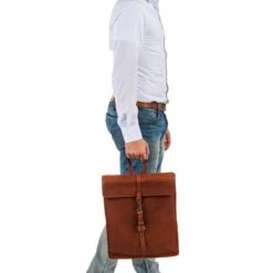 Burkely Antique Avery Unisex Rugzak - Cognac -Reisopslag Winkel 1200x1200 1200