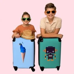 NoBoringSuitcases.com® Koffer - Reiskoffer Met Wielen - Pauw - IJshoorntjes - Blauw - IJs - Vogel - Handbagage Trolley - Past Binnen 55x40x20 Cm En 55x35x25 Cm - Fotokoffer 18 NoBoringSuitcases.com® Koffer - Reiskoffer Met Wielen - Pauw - IJshoorntjes - Blauw - IJs - Vogel - Handbagage Trolley - Past Binnen 55x40x20 Cm En 55x35x25 Cm - Fotokoffer -Reisopslag Winkel 1200x1200 130