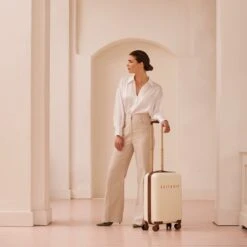 SUITSUIT - Fab Seventies - Antique White - Duo Set (55/76 Cm) 17 SUITSUIT - Fab Seventies - Antique White - Duo Set (55/76 Cm) -Reisopslag Winkel 1200x1200 259