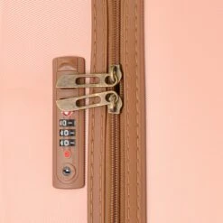 Oistr Florence Spinner L Matte Pink -Reisopslag Winkel 1200x1200 586