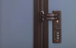 AttitudeZ Azur Reiskoffer Medium Blauw 67cm - TSA-slot -Reisopslag Winkel 1200x763