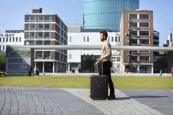 CarryOn Steward Kofferset - 2-delige TSA Trolleyset Met Kliksloten - Dubbele Wielen - Zwart 23 CarryOn Steward Kofferset - 2-delige TSA Trolleyset Met Kliksloten - Dubbele Wielen - Zwart -Reisopslag Winkel 1200x800 1