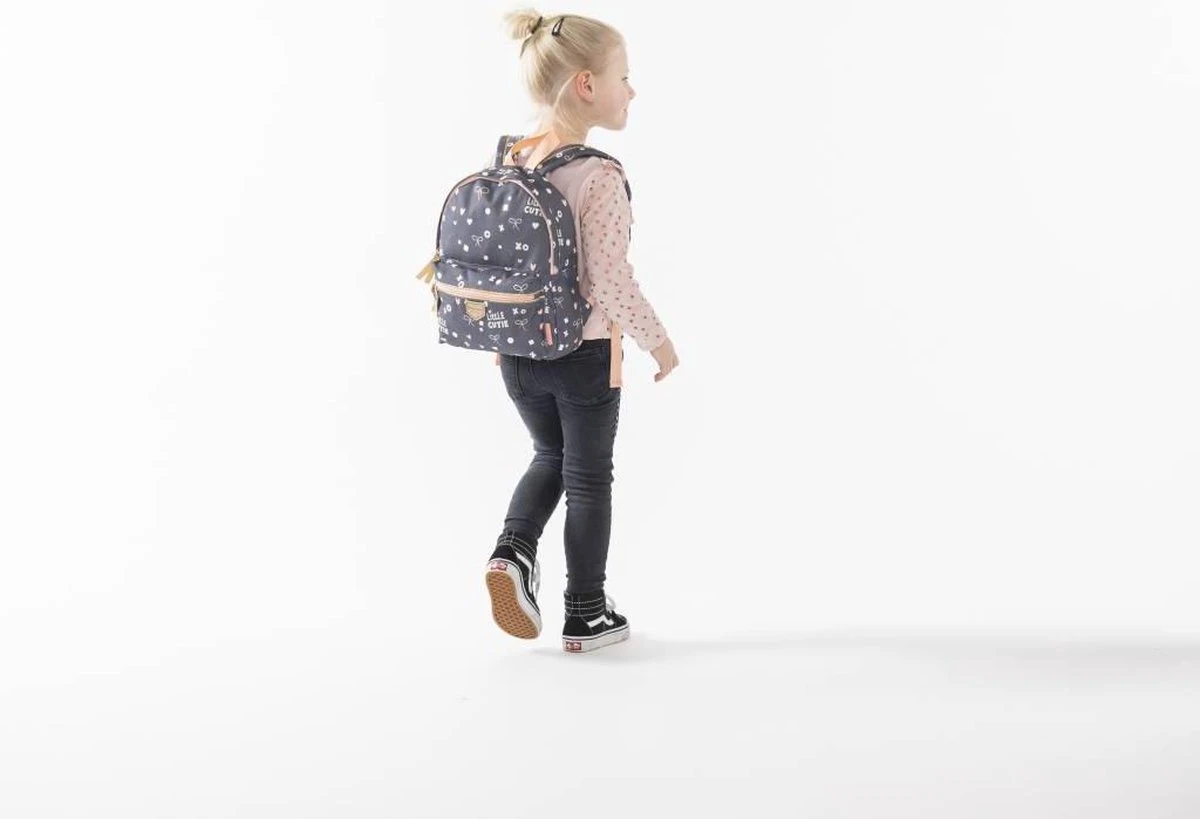 Kidzroom Fearless Grey Kinderrugzak - 6,4 L - Grijs 10 Kidzroom Fearless Grey Kinderrugzak - 6,4 L - Grijs - Image 8