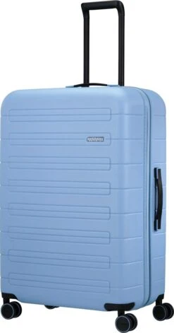 American Tourister Reiskoffer - Novastream Spinner 77/28 Tsa Exp (Large) Pastel Blue -Reisopslag Winkel 629x1200 1