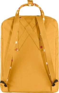 Fjallraven Fjällräven Kånken Unisex Rugzak - Ochre-Confetti Pattern -Reisopslag Winkel 768x1200 3