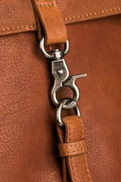 Burkely Antique Avery Unisex Rugzak - Cognac -Reisopslag Winkel 800x1200 91