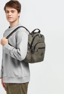 Kipling SEOUL S Rugzak, 14 Liter - Green Moss -Reisopslag Winkel 818x1200 4