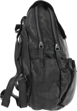 DSTRCT Harrington Road Leren Rugtas - 7 Liter - Zwart -Reisopslag Winkel 826x1200 4
