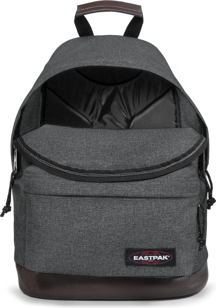 Eastpak WYOMING Rugzak, 24 Liter - Black Denim 6 Eastpak WYOMING Rugzak, 24 Liter - Black Denim - Image 4