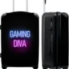 NoBoringSuitcases.com® Koffer Groot - Gaming - Quotes - Neon - Gaming Diva - Vrouwen - Trolley Koffer Met TSA-slot - Met Wielen - 90 Liter - Reiskoffer - 66 Cm 2 NoBoringSuitcases.com® Koffer Groot - Gaming - Quotes - Neon - Gaming Diva - Vrouwen - Trolley Koffer Met TSA-slot - Met Wielen - 90 Liter - Reiskoffer - 66 Cm -Reisopslag Winkel 985x1200 6
